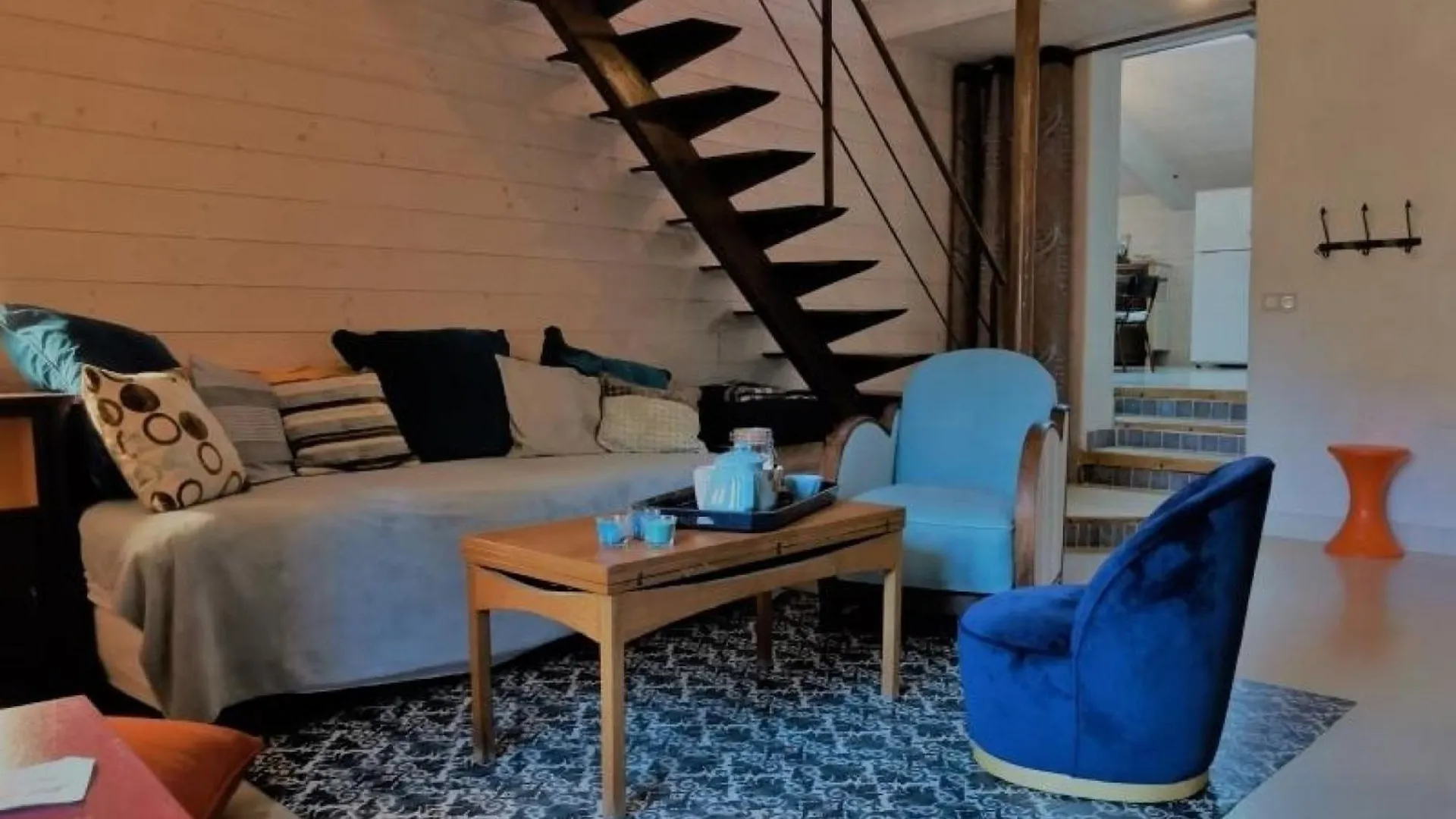 Maison Cosy Avec Cour Privative Au Coeur De L'Auvergne - Fr-1-582-316
